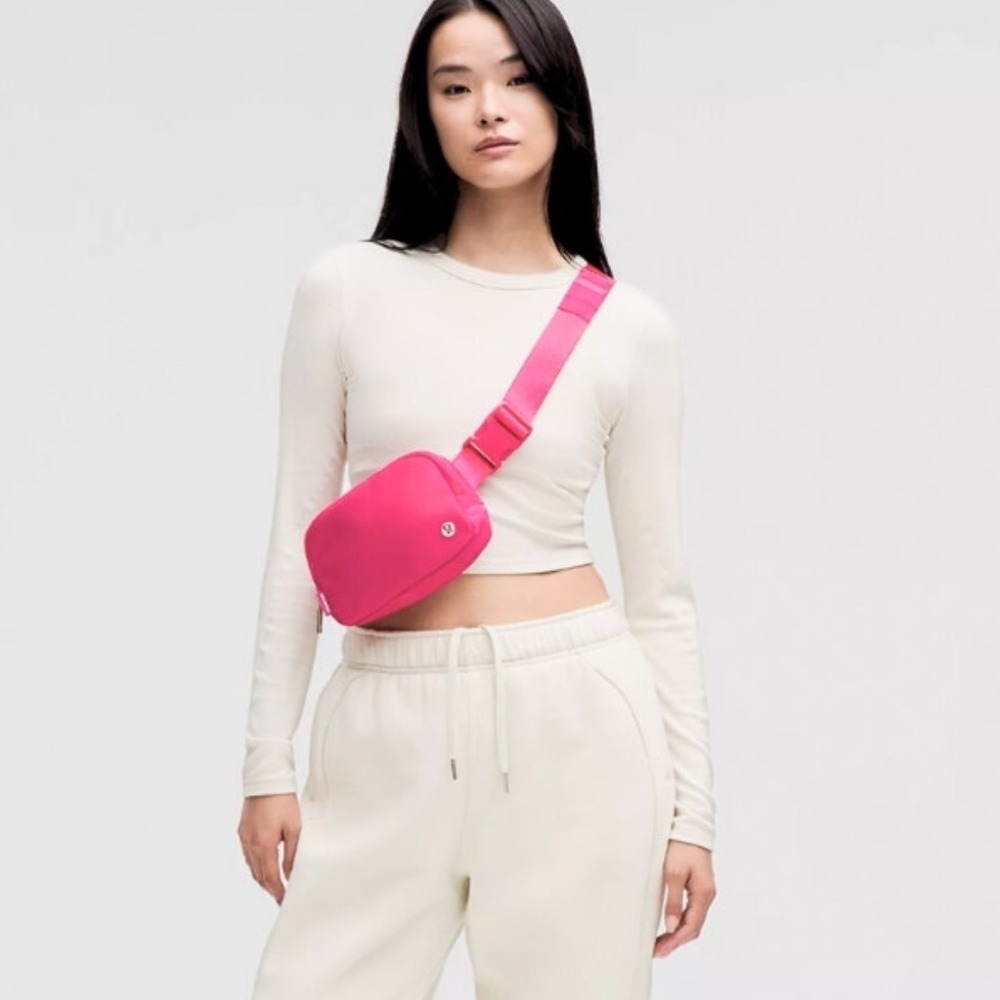 Lululemon Everywhere Belt Bag Sonic Pink 1L New‎ With Tags
